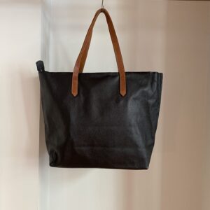 Bolso de piel negro