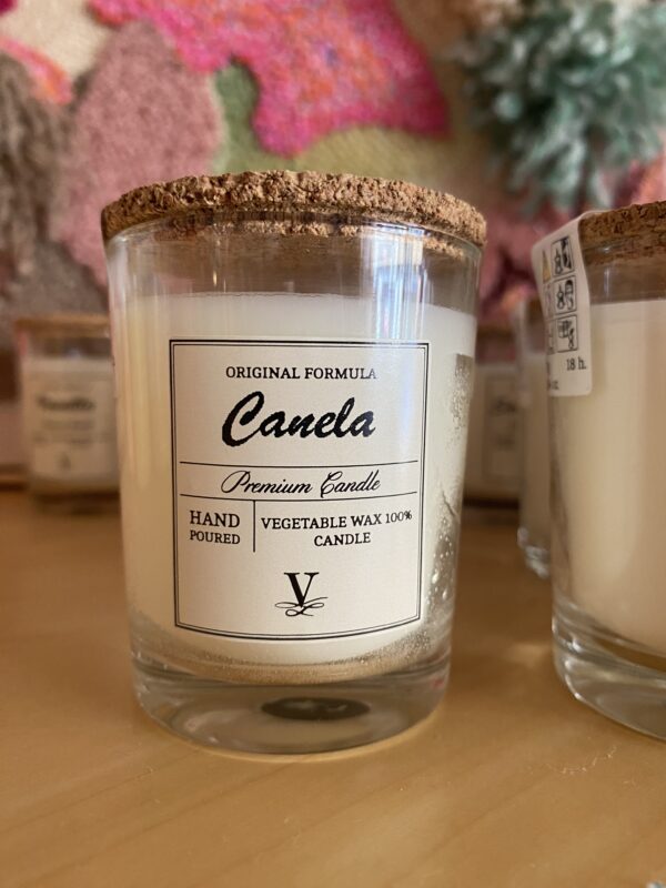 Vela aromática de canela